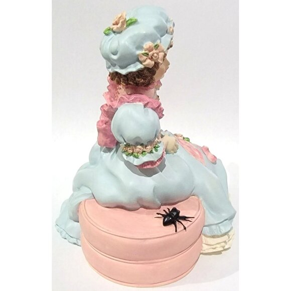 LITTLE MISS MUFFET figurine ArtAffects Ruffles and nursery Rhymes figure DAMAGED - Picture 4 of 12